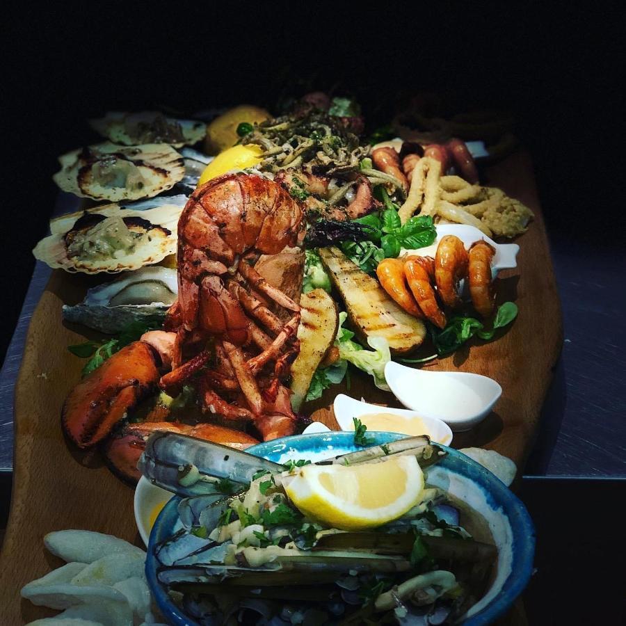 Restauracja I Noclegi Izba Rybacka W Krainie Wygaslych Wulkanow Podgorki Extérieur photo