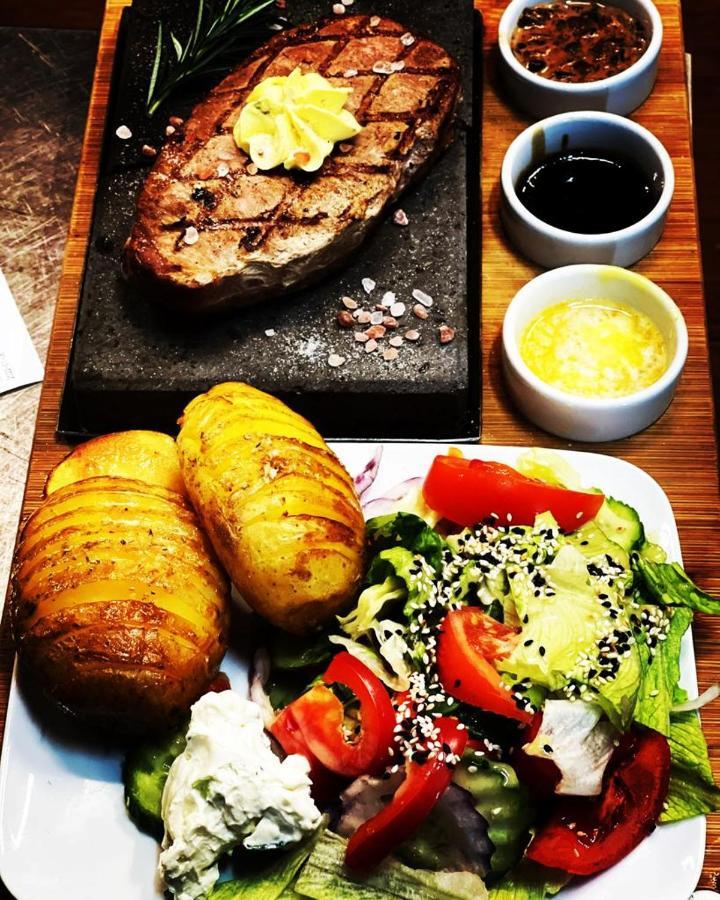 Restauracja I Noclegi Izba Rybacka W Krainie Wygaslych Wulkanow Podgorki Extérieur photo